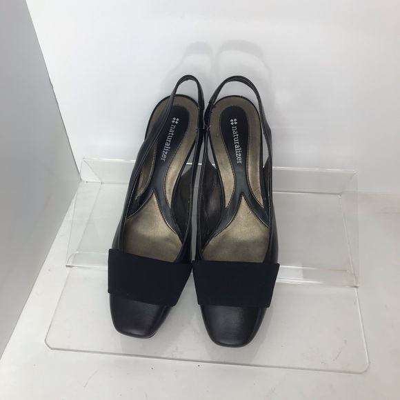 Naturalizer Shoes - Woman’s naturalizer sling back shoe size 8N